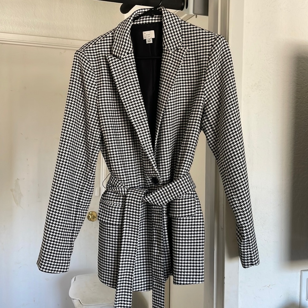A New Day dog tooth blazer coat